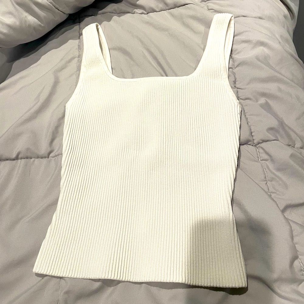 Babaton Sculpt Knit Squareneck Tank